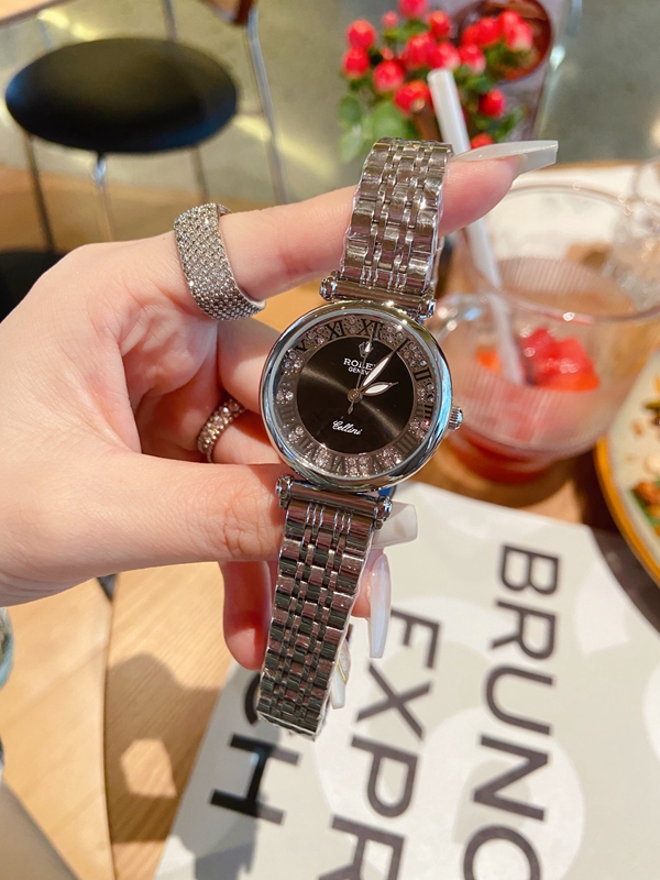 ブランド時計側面デザイン